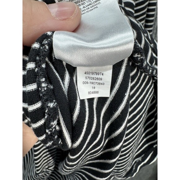 Chicos Knit Tunic Top Size 2/Large Black White Pockets Striped 3/4 Sleeve Scoop - Picture 6 of 11